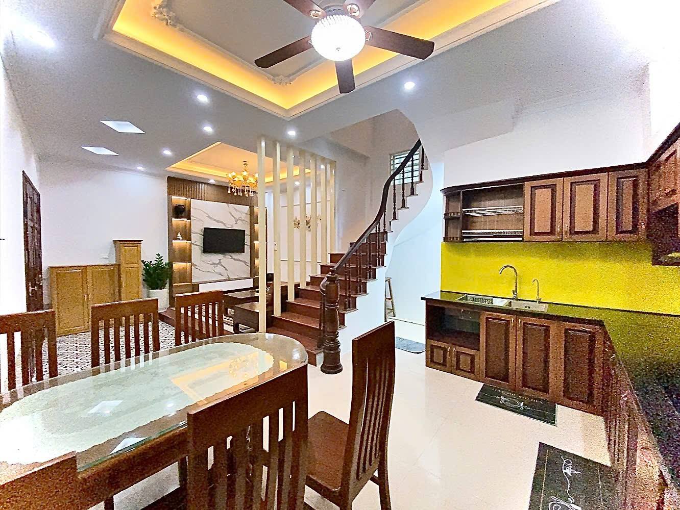 🏠 Bán Nhà 4 Tầng Mặt Tiền 8m Tại 163 Đại Mỗ – Ngõ Thông, Ô Tô Đỗ Cửa, Giá Chỉ 9,7 Tỷ. - Ảnh 5